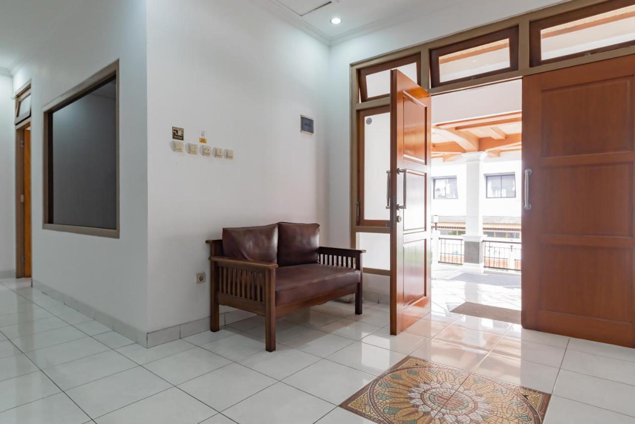 Reddoorz Plus Near Universitas Maranatha Bandung 2 Dış mekan fotoğraf